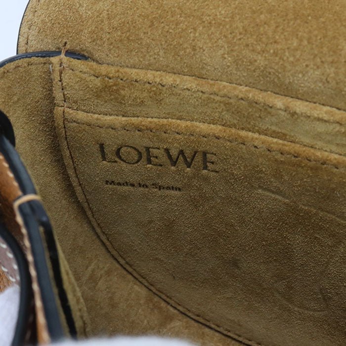 LOEWE – Gatedual Mini Diagonal Shoulder Bag – Model No. 321.12.U62 – Jonathan Anderson – 2022 – 100% Authentic Pre - Owned Item No:usdlo95353011 　 - LLUXE.CA
