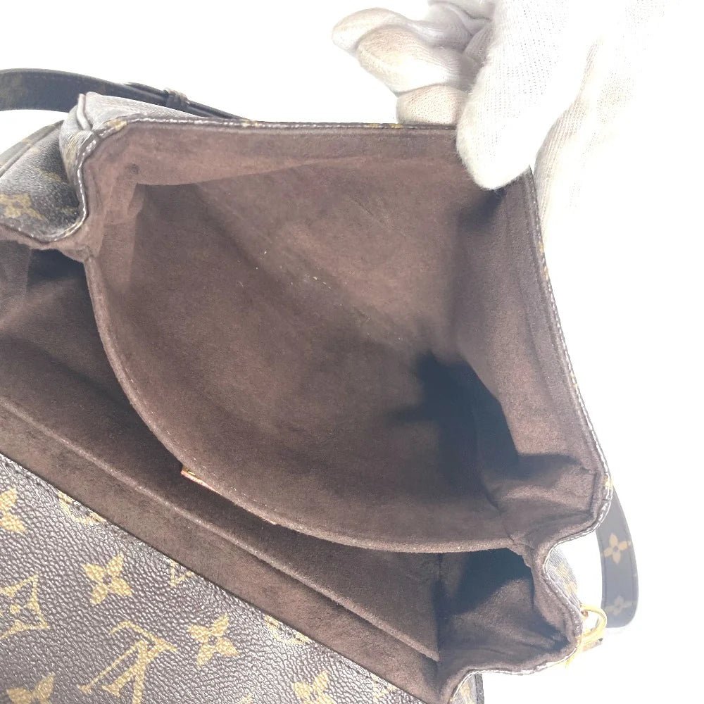 LOUIS VUITTON – Pochette Métis MM Handbag – M40780 – Designed by Nicolas Ghesquière – 2017 – 100% Authentic Pre - Owned Item No.: MO - 250727 - 7 - LLUXE.CA
