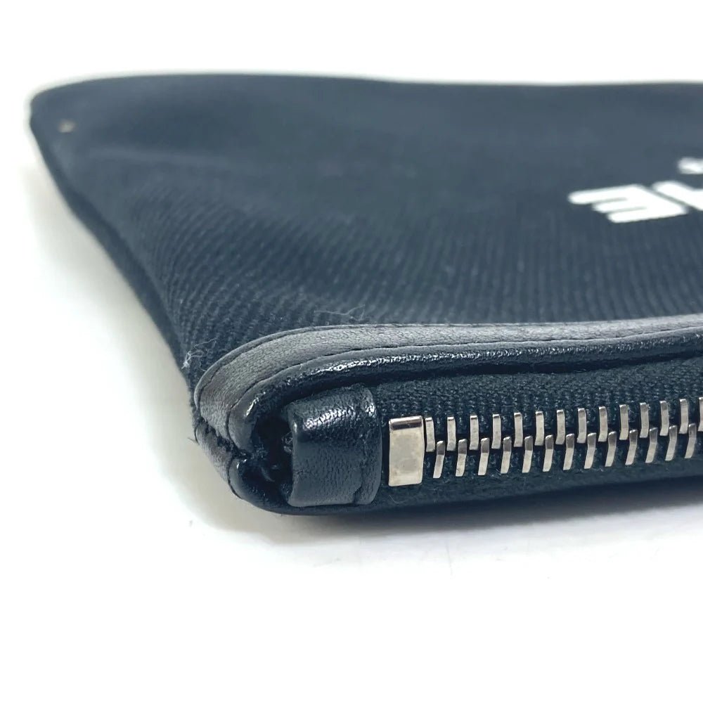 SAINT LAURENT PARIS – Clutch Bag – 581369 – Rive Gauche – Designed by Anthony Vaccarello – 2019 – 100% Authentic Pre - Owned Item No.: 115809 - 22216 - 9 - LLUXE.CA
